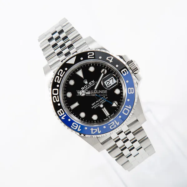 00156_watchlounge_lo.jpg