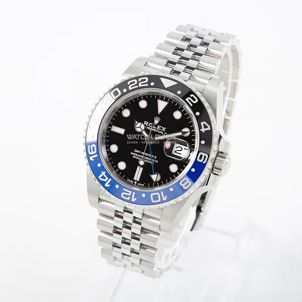 00157_watchlounge_lo.jpg