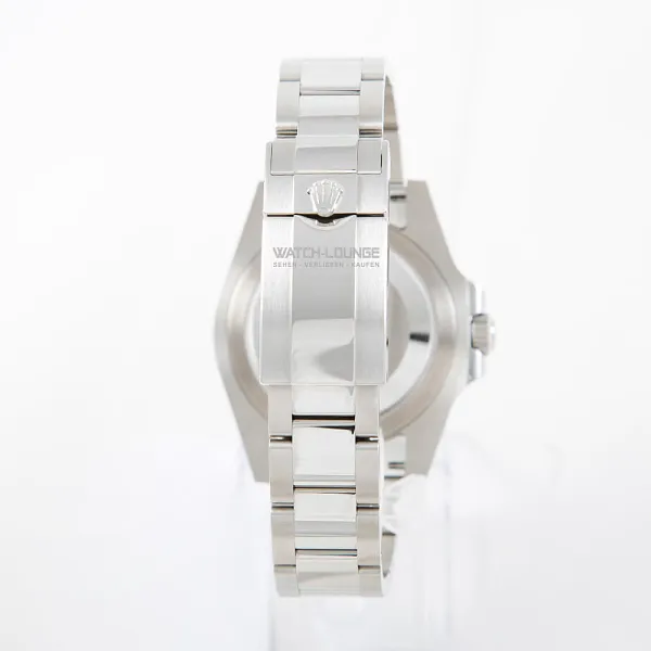 03481_watchlounge_lo_2.jpg