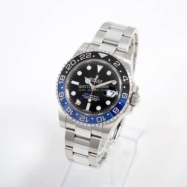 06484_watchlounge_lo.jpg