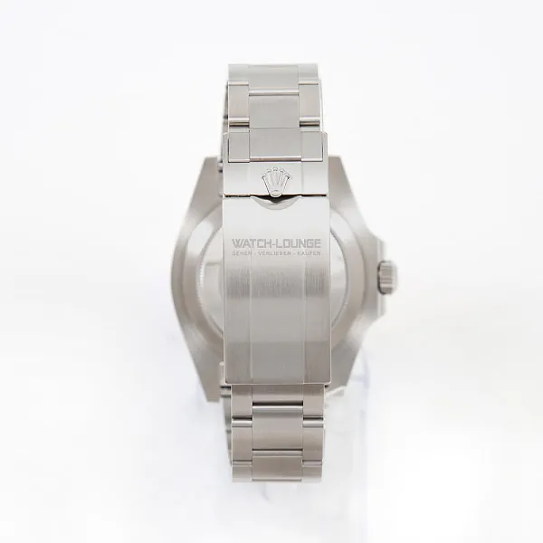 08886_watchlounge_lo_2.jpg