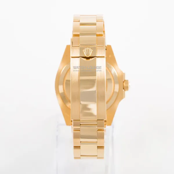 09241_watchlounge_lo.jpg