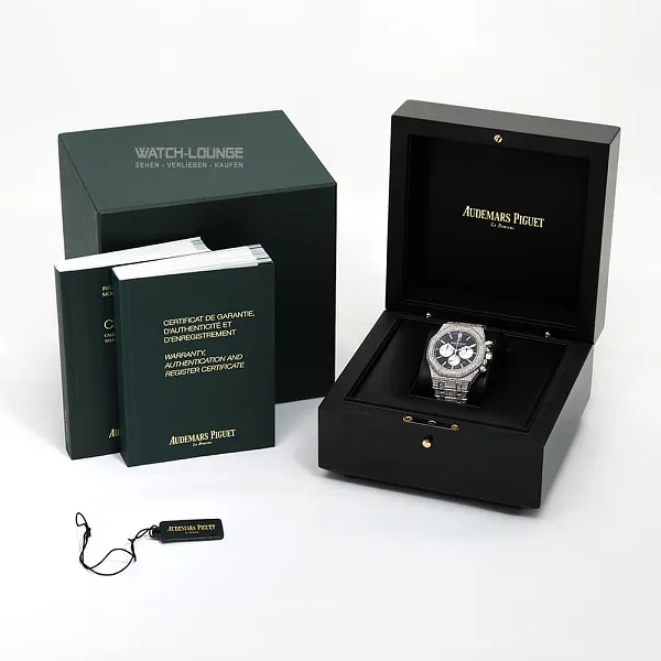 09267_watchlounge_lo.jpg
