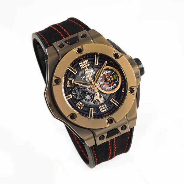 12761_watchlounge_lo.jpg