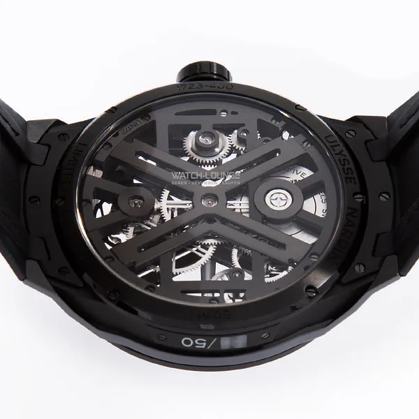 13009_watchlounge_lo.jpg
