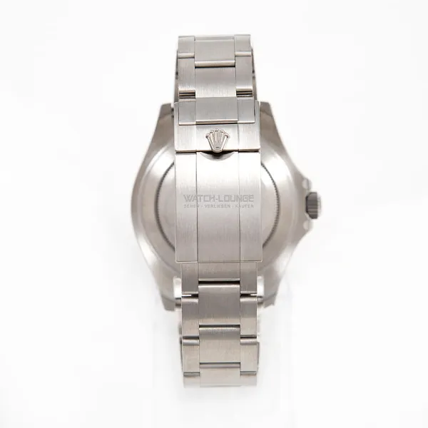 13340_watchlounge_lo.jpg