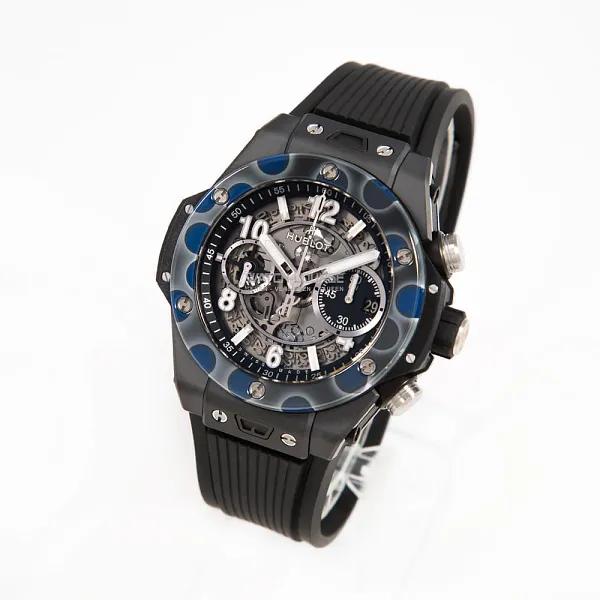 13458_watchlounge_lo.jpg