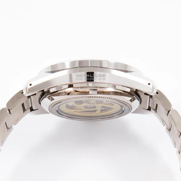 13740_watchlounge_lo.jpg