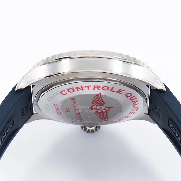 14591_watchlounge_lo.jpg