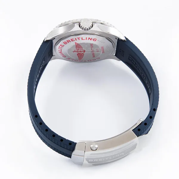 14593_watchlounge_lo.jpg