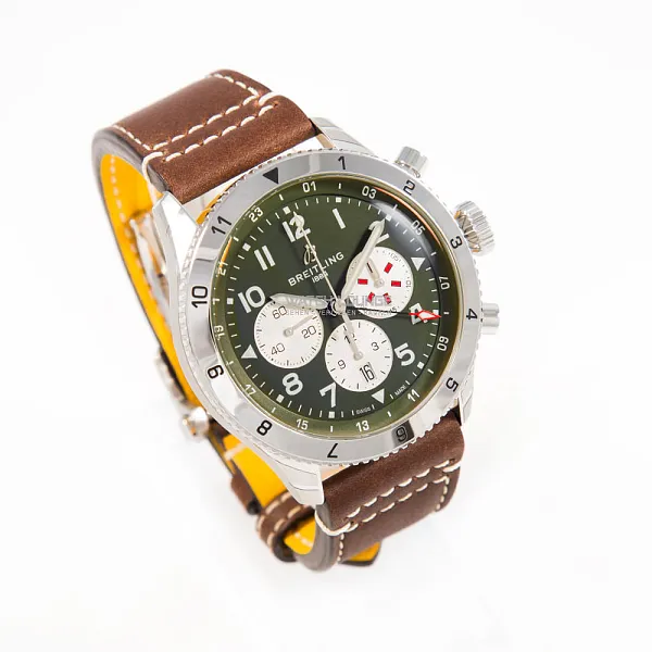 14908_watchlounge_lo.jpg