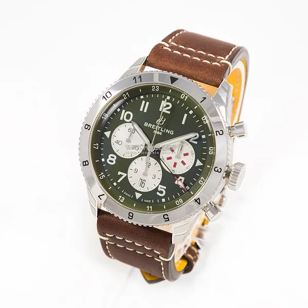 14909_watchlounge_lo.jpg
