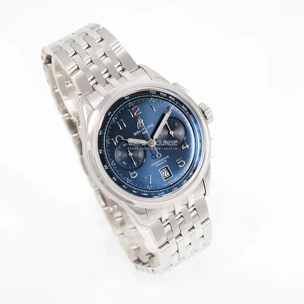 15098_watchlounge_lo.jpg
