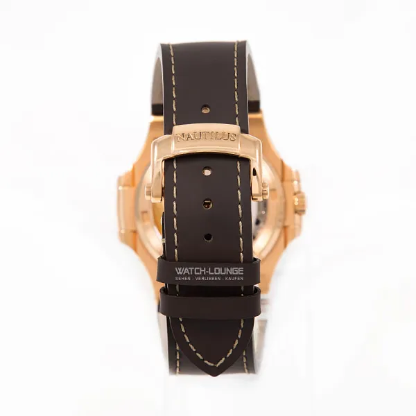 15456_watchlounge_lo.jpg