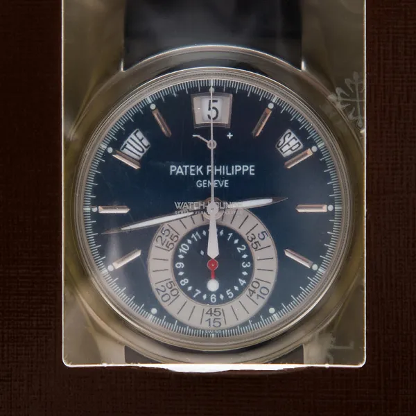 15520_watchlounge_lo.jpg