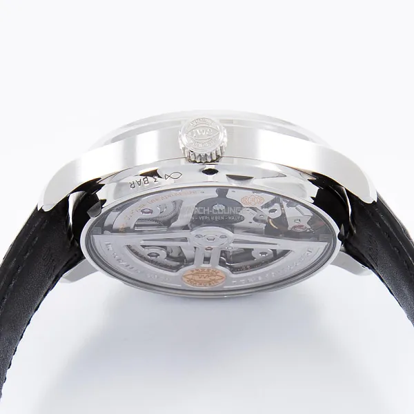 15551_watchlounge_lo.jpg