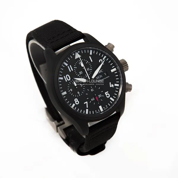 15842_watchlounge_lo.jpg