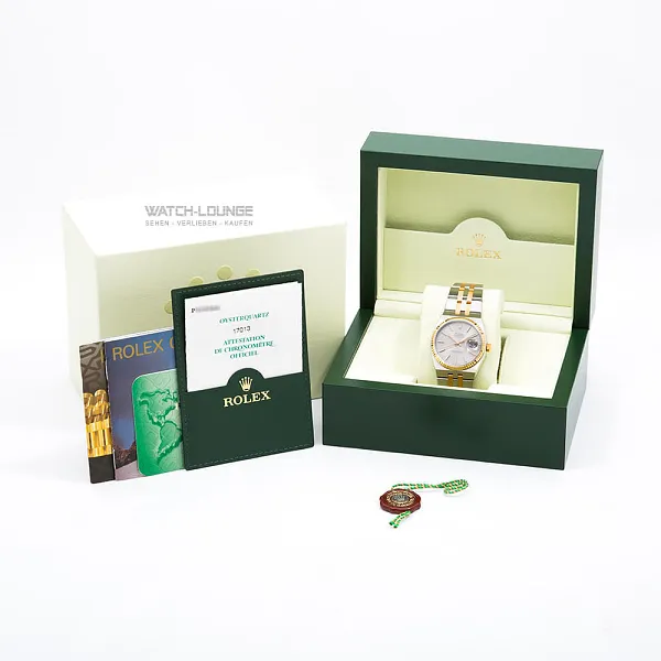 15958_watchlounge_lo.jpg