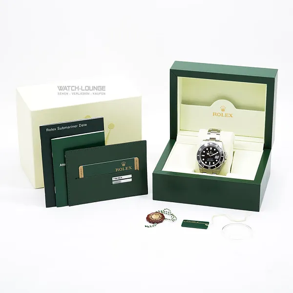 15995_watchlounge_lo.jpg