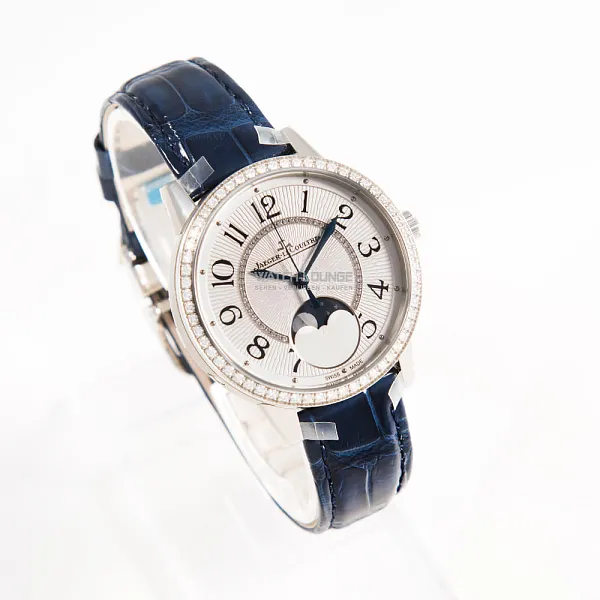 16169_watchlounge_lo.jpg