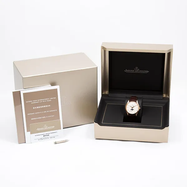 16231_watchlounge.jpg