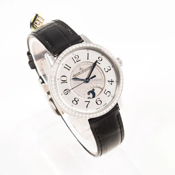 16246_watchlounge_lo.jpg