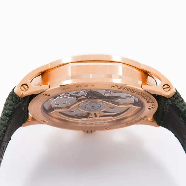 16359_watchlounge_lo.jpg