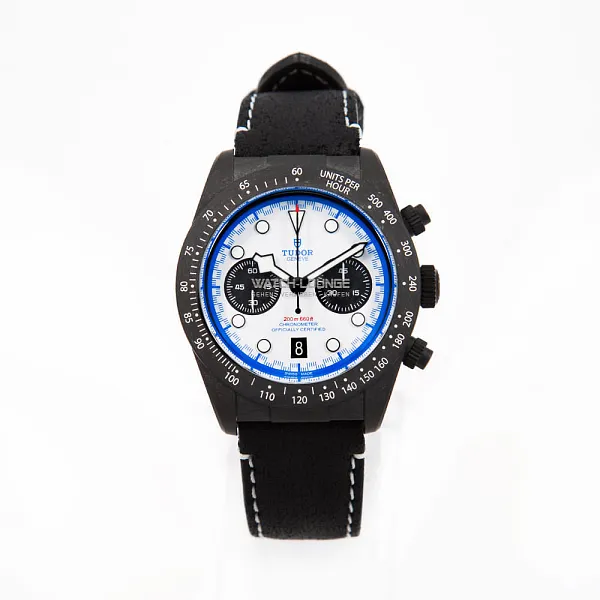 16410_watchlounge_lo.jpg