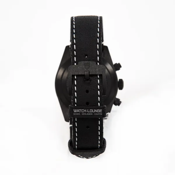 16417_watchlounge_lo.jpg