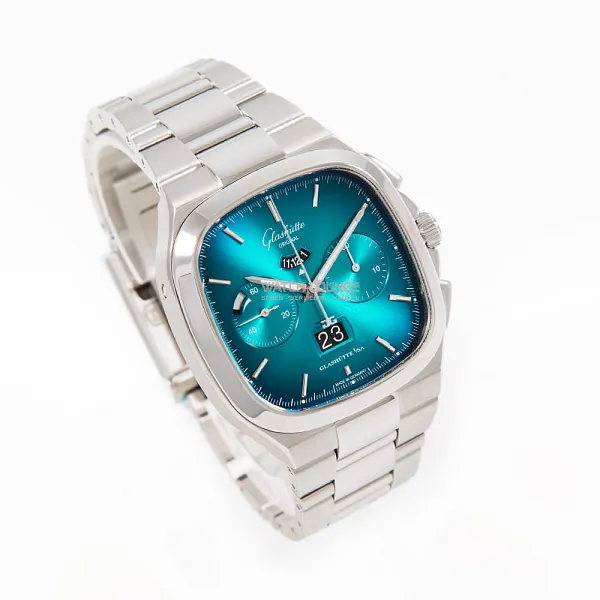16444_watchlounge_lo.jpg