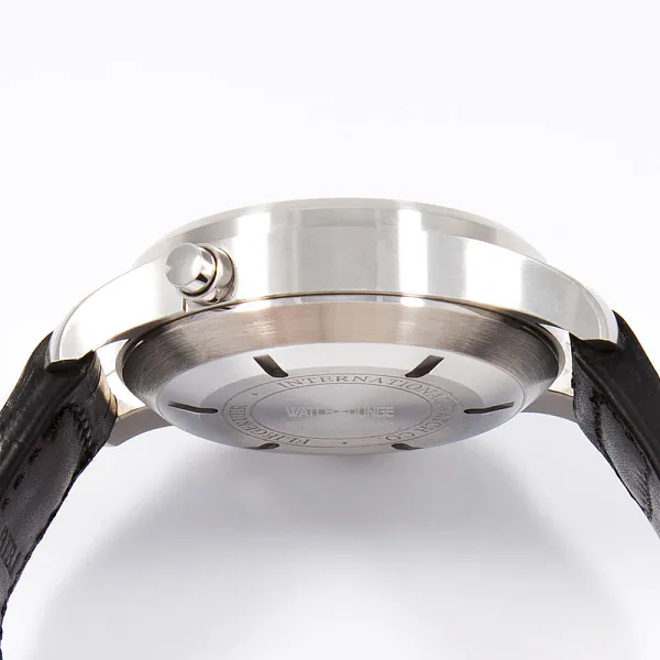 16493_watchlounge_lo.jpg