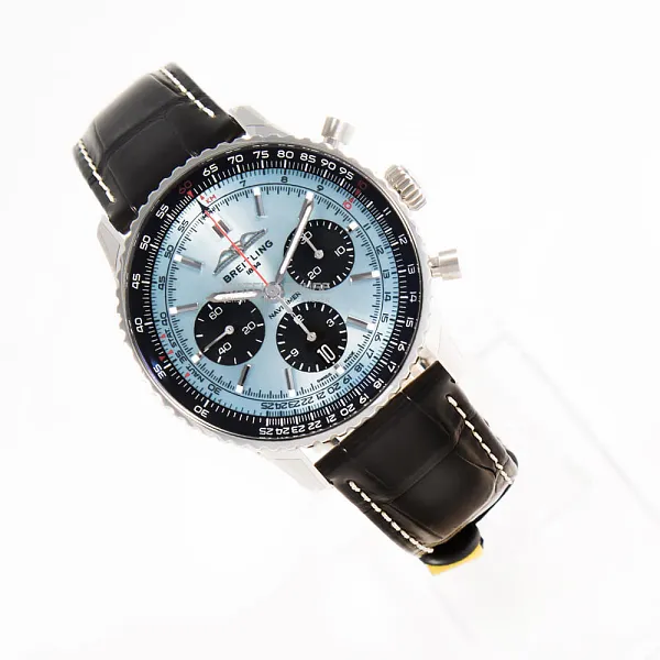 16685_watchlounge_lo.jpg