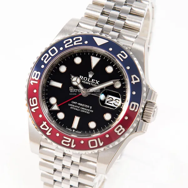 16799_watchlounge_lo_1.jpg