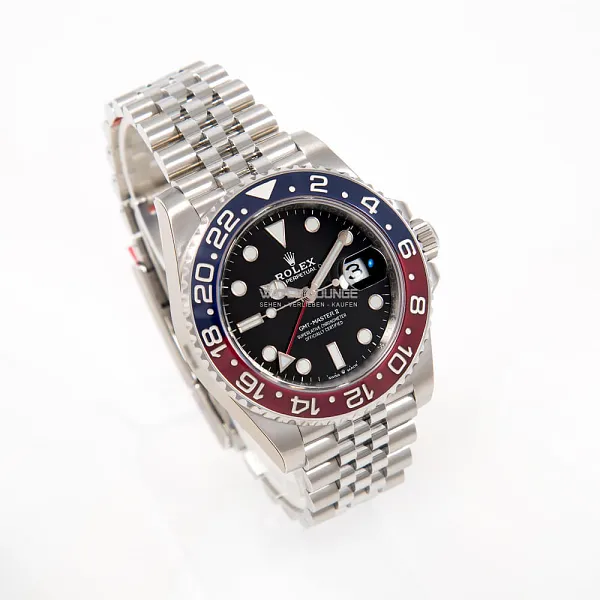 16802_watchlounge_lo.jpg