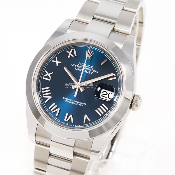 18887_watchlounge_lo_1.jpg